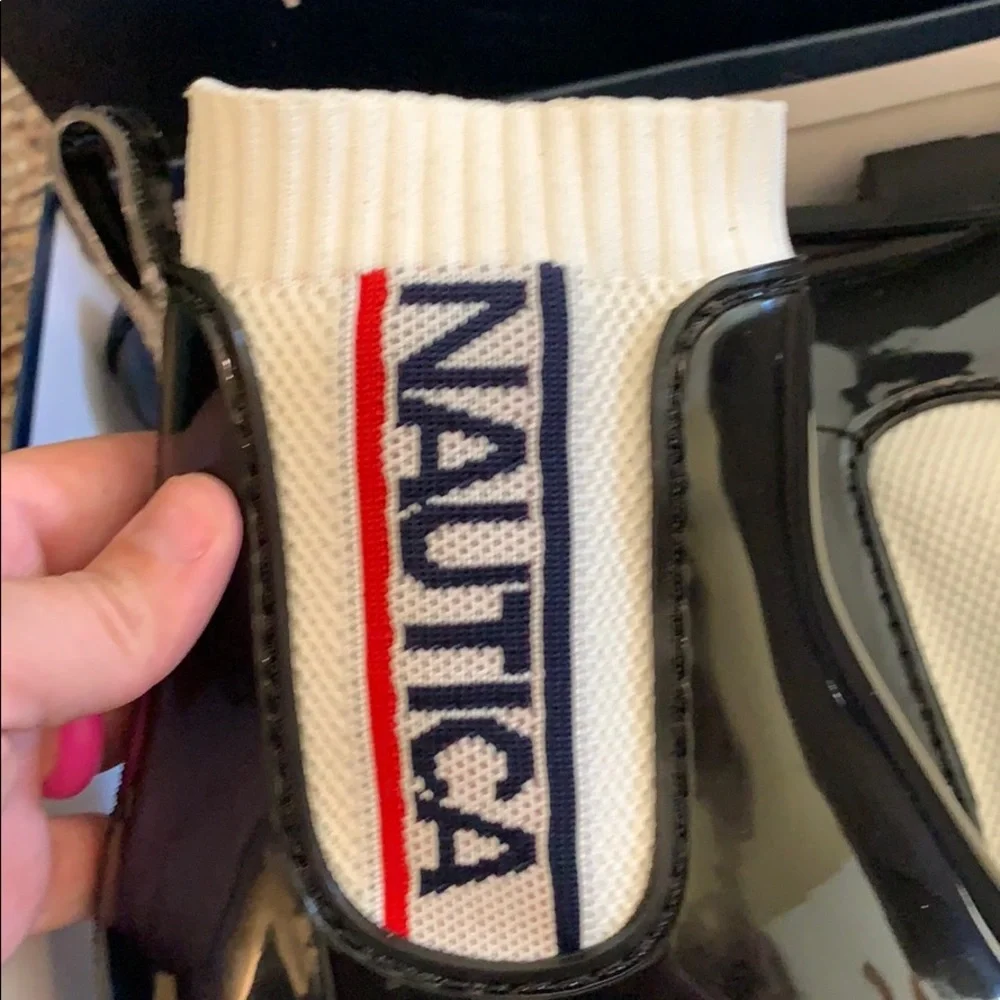 Final price drop❌NWT trendy Nautica Rainboots